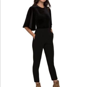 ✨NWT✨ Black Halo Milla flutter sleeve jumpsuit, size 12